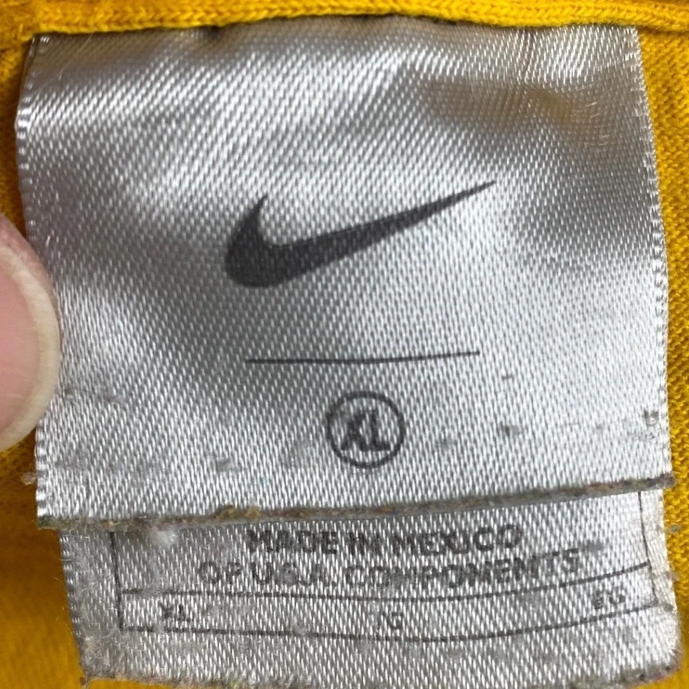 Nike‎ Vintage Silver Tag Yellow Embroidered Swoosh T-Shirt Mens XL Cotton BSX